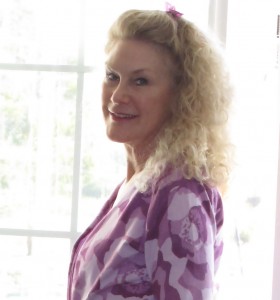 RevToneMagenta 280x300 Chris Rocks Good Hair   Interesting Comments from Maya Angelou and Tracie Toms