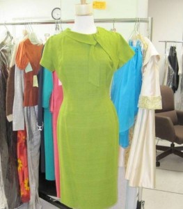 MissHolloway2 263x300 Normal Size Dress on Mad Men Looks Large