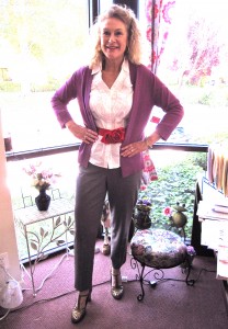 Tone-Oprah Tone Oprah 208x300 What to Wear: Try Oprahs Magazine Cover Outfit