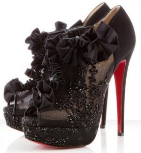 Louboutin_Black_Margot Louboutin Black Margot 277x300 Louboutin Shoes and Premiere Dresses (worn by Christina Aguilera and Blake Lively)